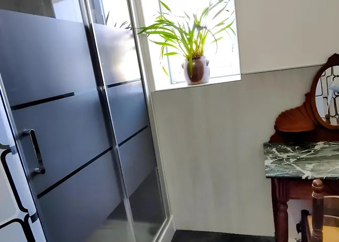 La Maison De La Majore Au Pied De La Cite בית נופש